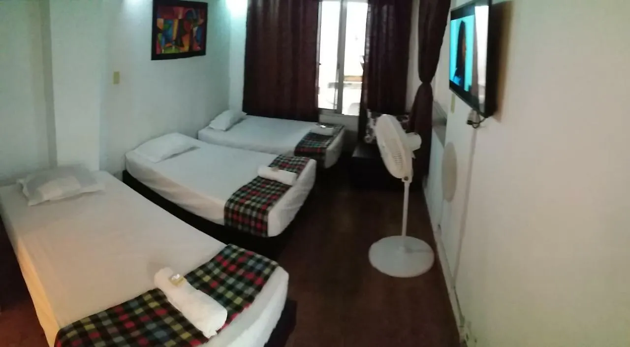 ميديلين Hotel Castellana