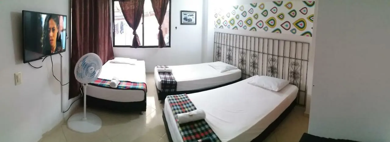ميديلين Hotel Castellana 0*,  كولومبيا