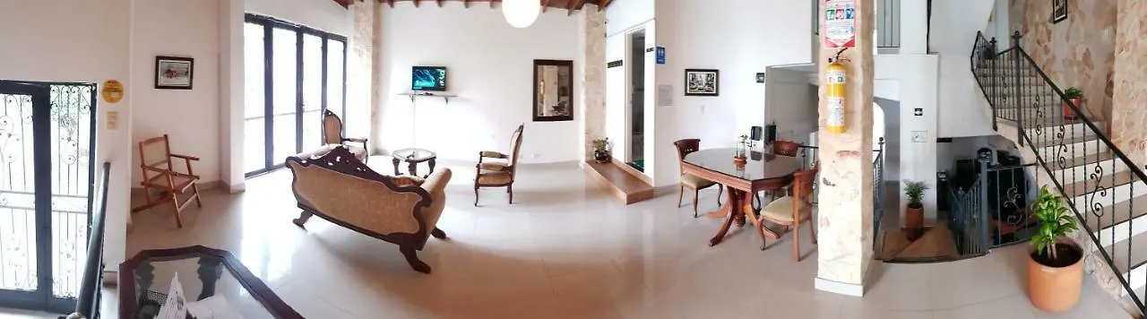 ميديلين Hotel Castellana كولومبيا